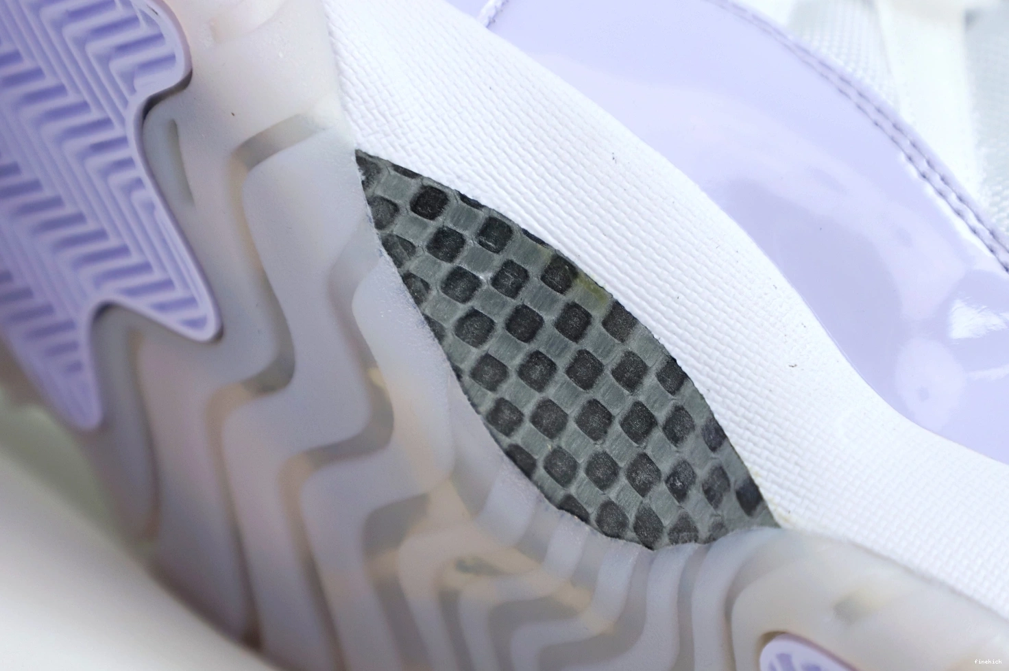 VIOLET LOW 11 JORDAN PURE AIR 0303